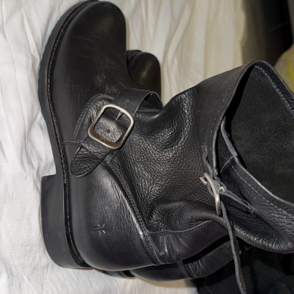 Frye Black Leather Slouchy Booties - size 9.5 - Picture 5 of 12